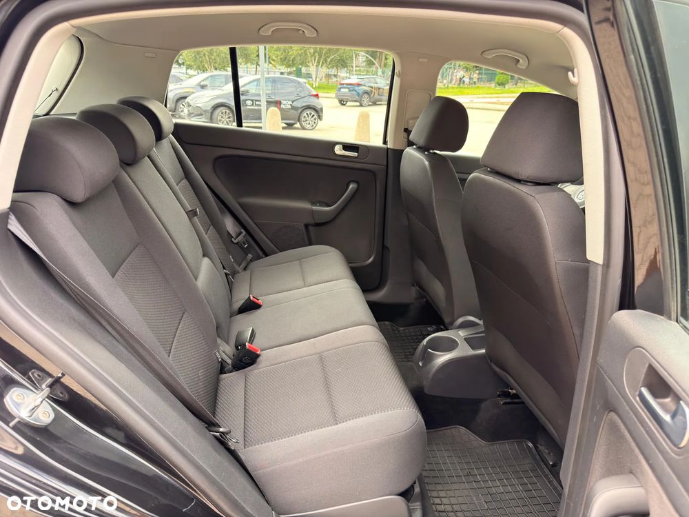 Volkswagen Golf - 16