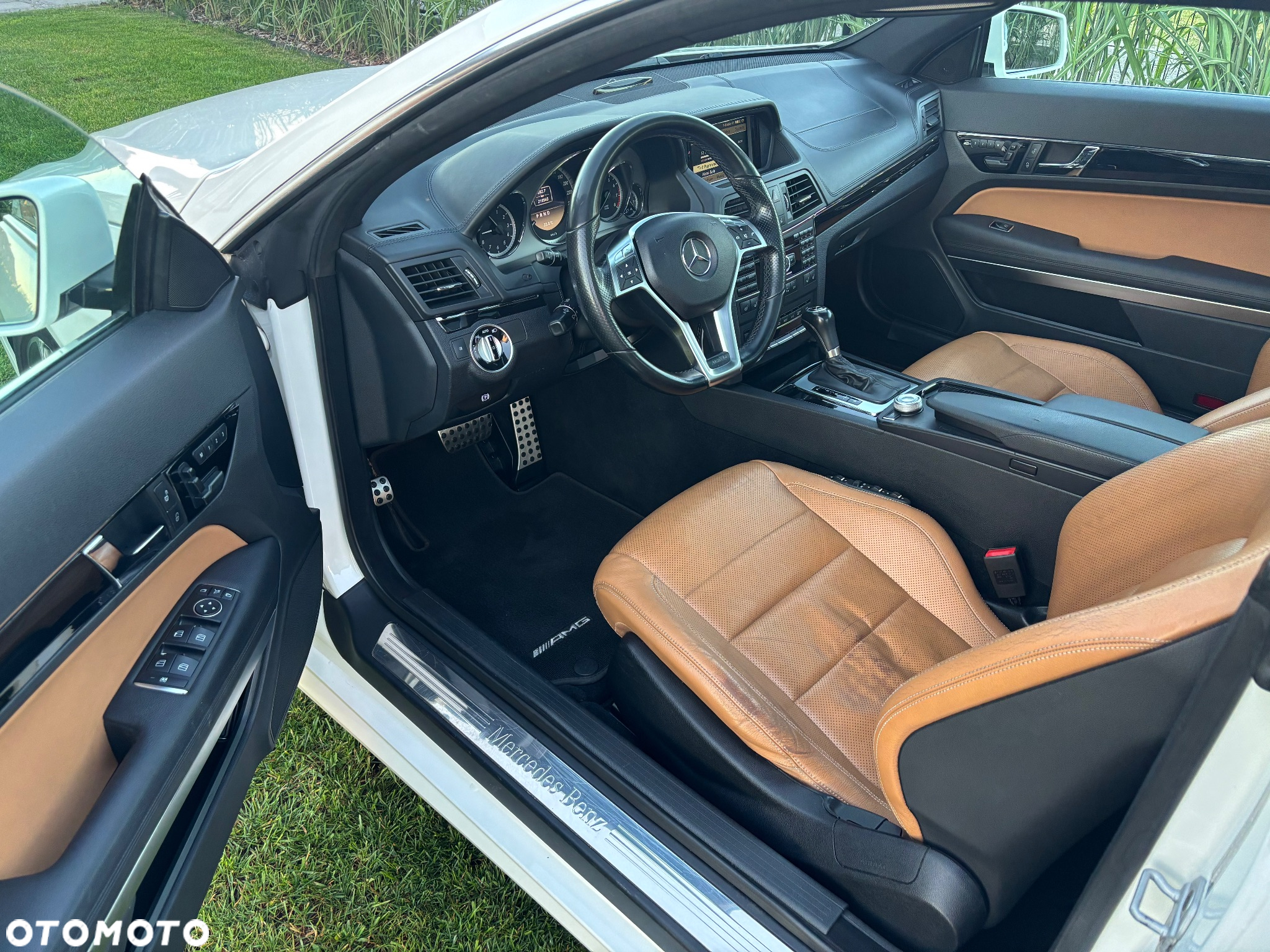 Mercedes-Benz Klasa E 250 CGI Coupe BlueEFFICIENCY Automatik Avantgarde - 10
