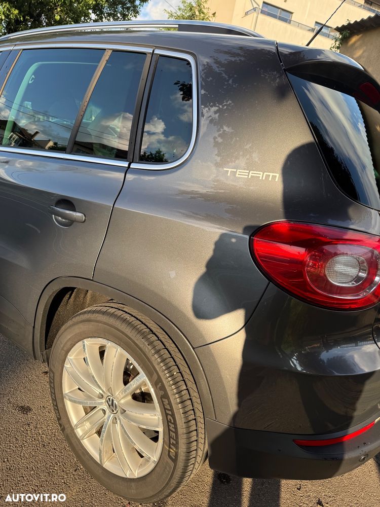 Volkswagen Tiguan 2.0 TDI 4Motion Track & Field - 10