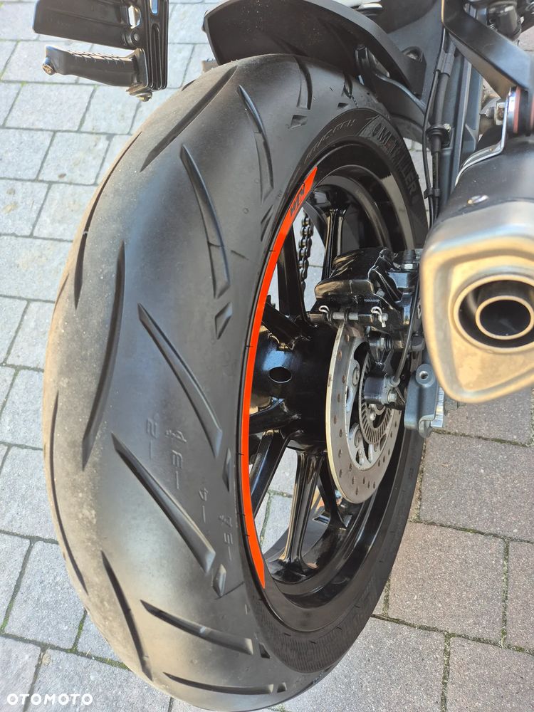 KTM Duke - 19