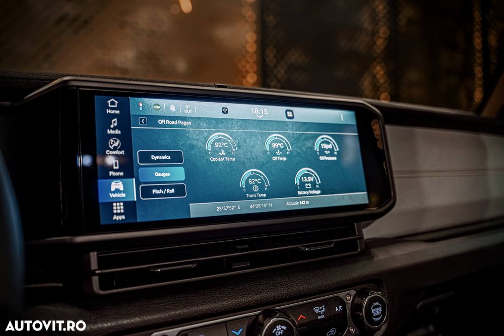 Jeep Wrangler 2.0 Turbo AT8 Sahara - 28