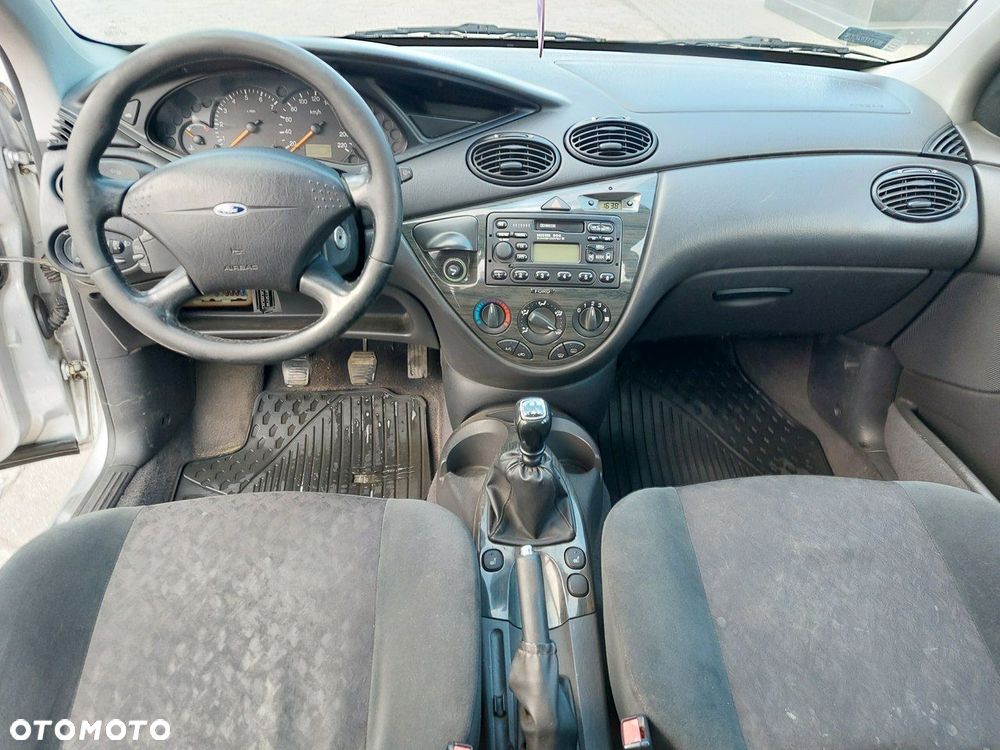 Ford Focus - 14