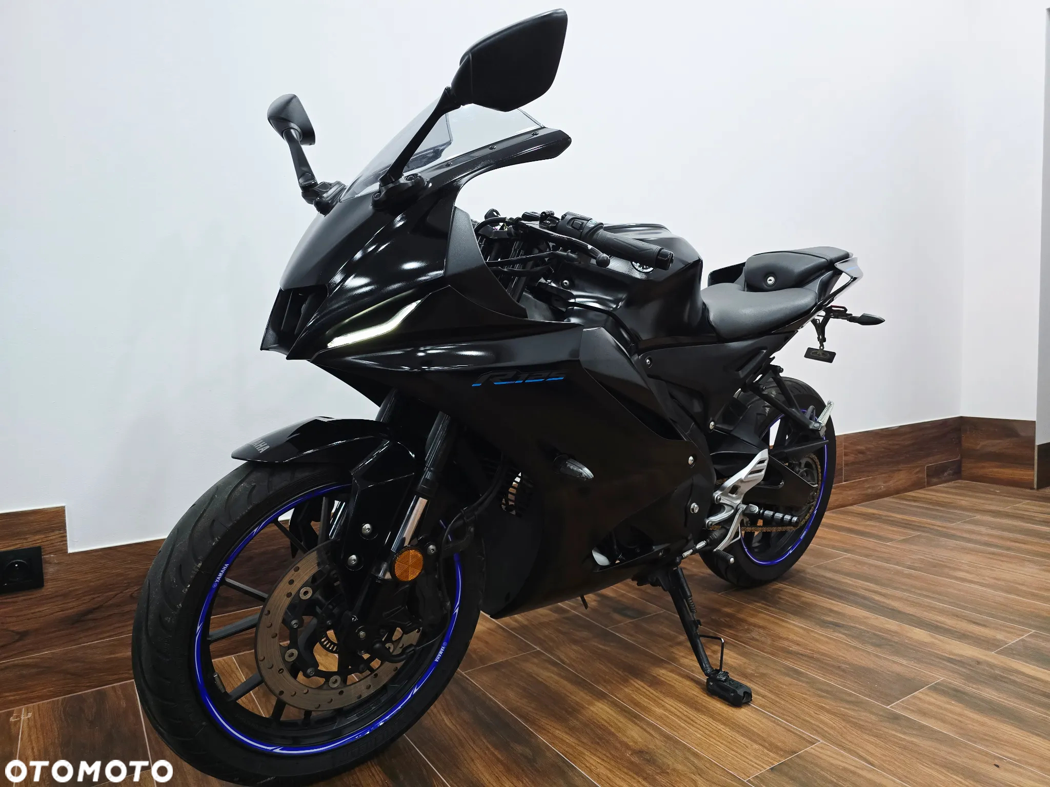 Yamaha YZF - 20