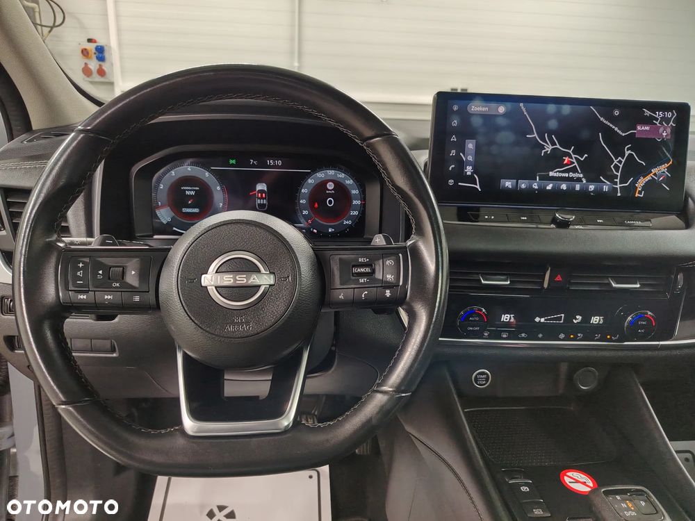 Nissan Qashqai 1.3 DIG-T DCT N-CONNECTA - 29