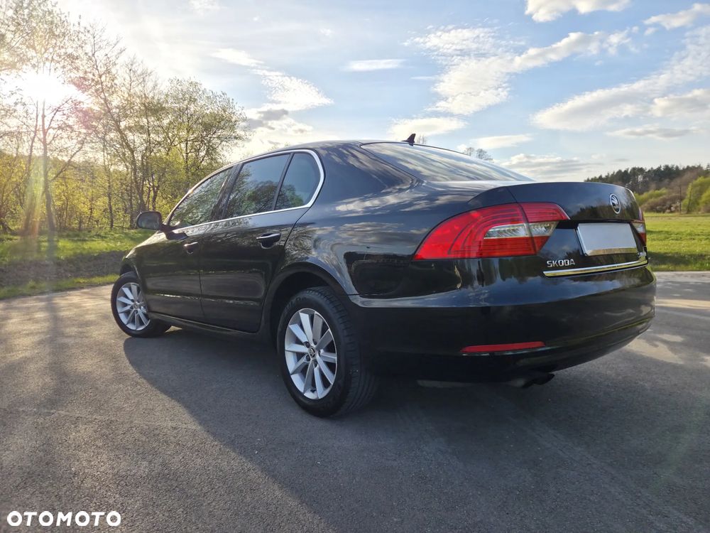 Skoda Superb 1.6 TDI Ambition - 8