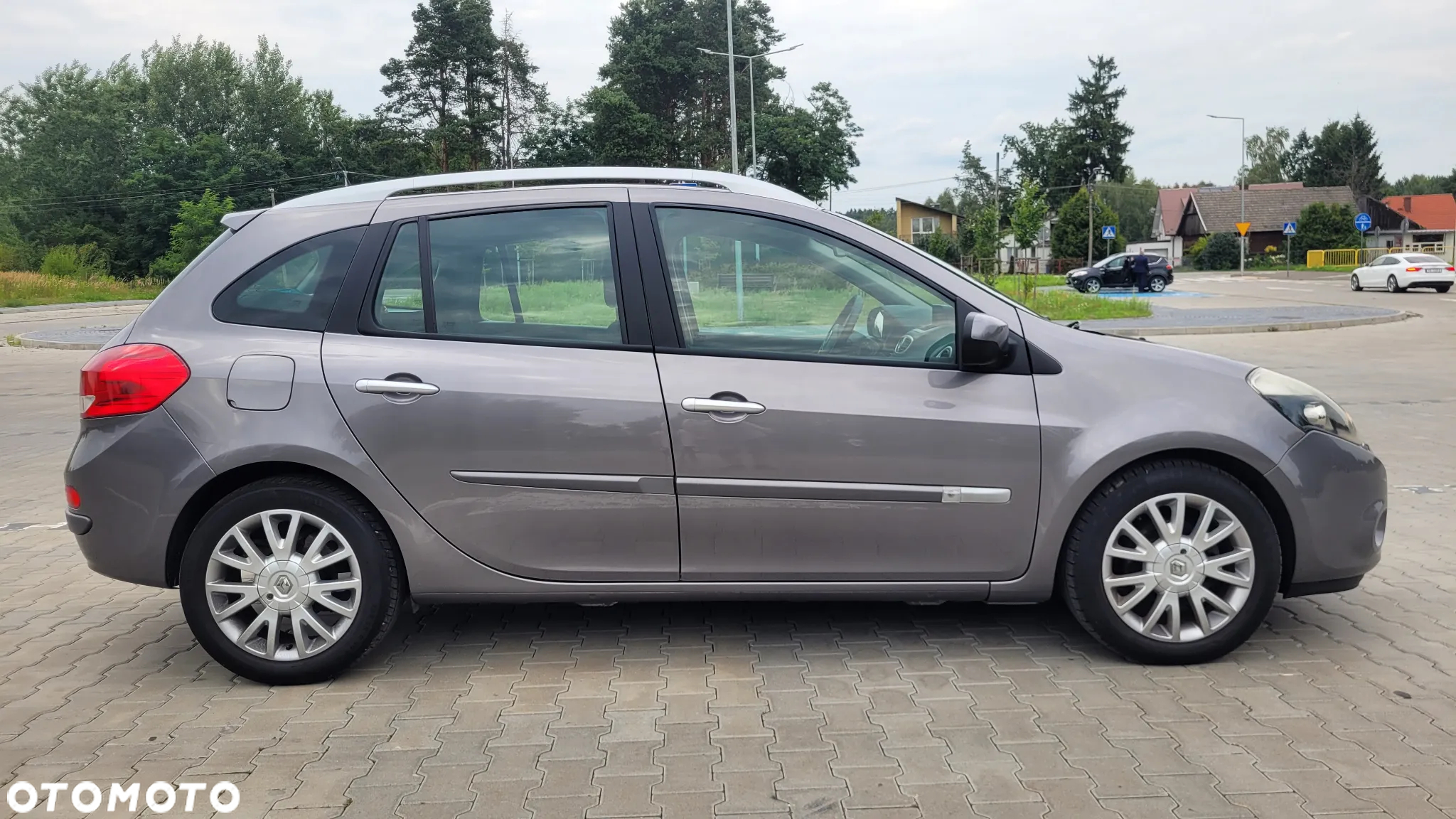Renault Clio 1.5 dCi 85 FAP Grandtour Dynamique - 6