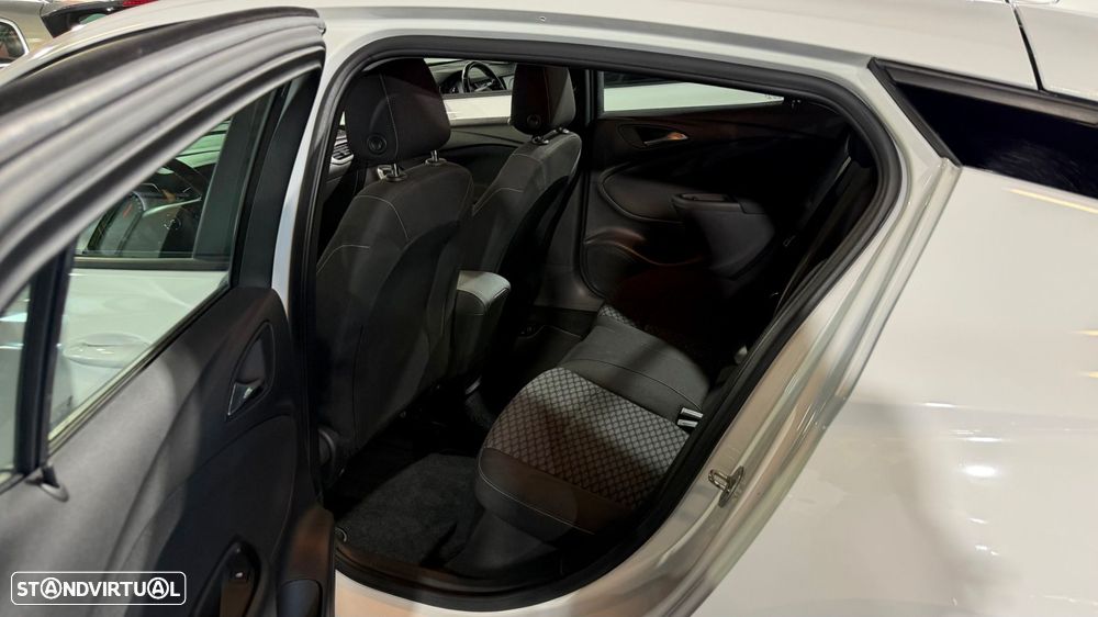 Opel Astra 1.6 CDTI Dynamic S/S - 27