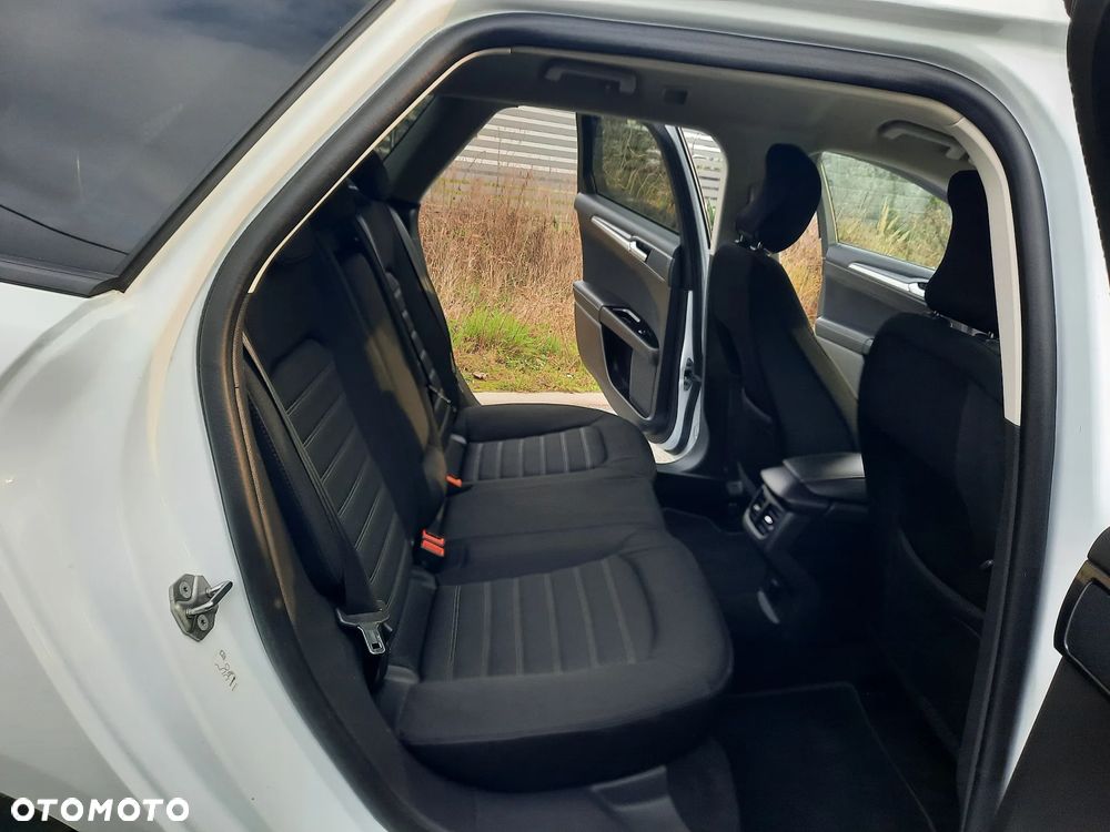 Ford Mondeo 2.0 EcoBlue Business Edition - 24
