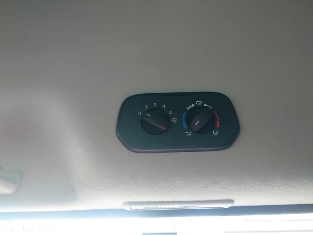 Ford Transit Custom 330 L2H2 VA Trend - 15