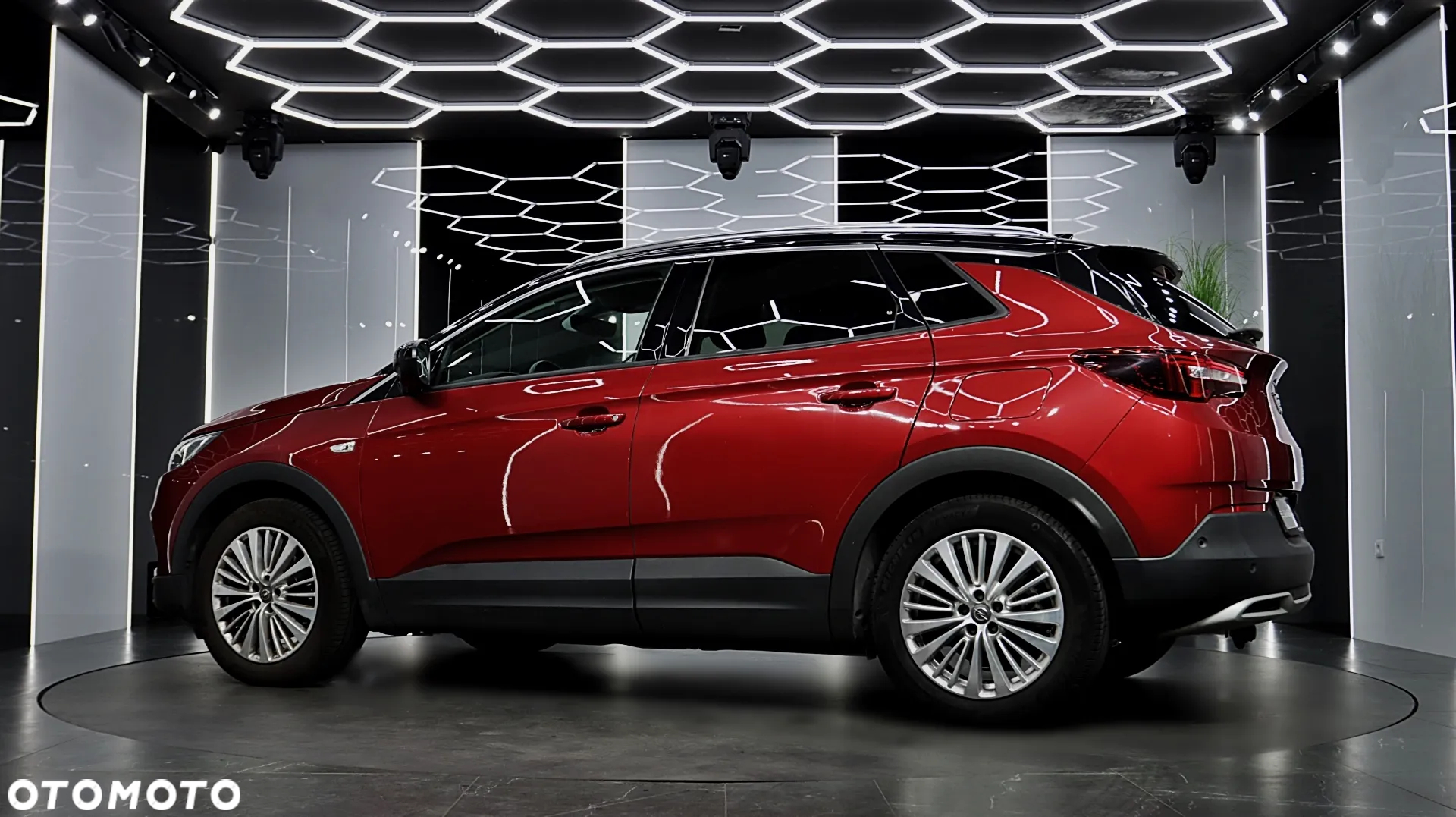 Opel Grandland X Plug-in-Hybrid4 1.6 DI Start/Stop Business INNOVATION - 4