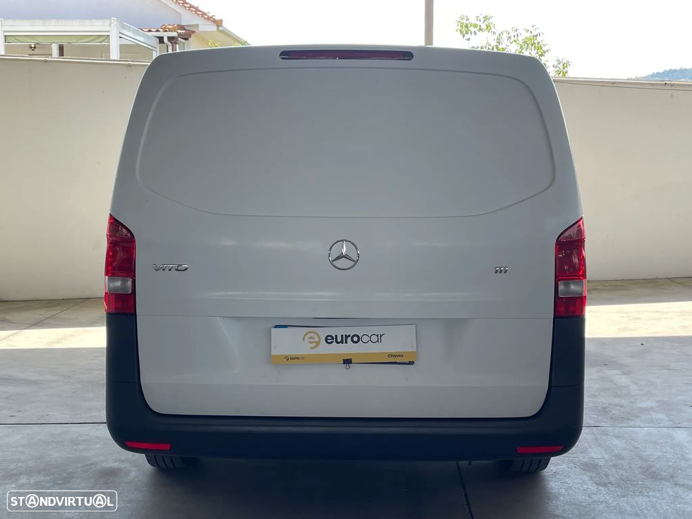 Mercedes-Benz VITO 111 CDI  ISOTÉRMICA - 4