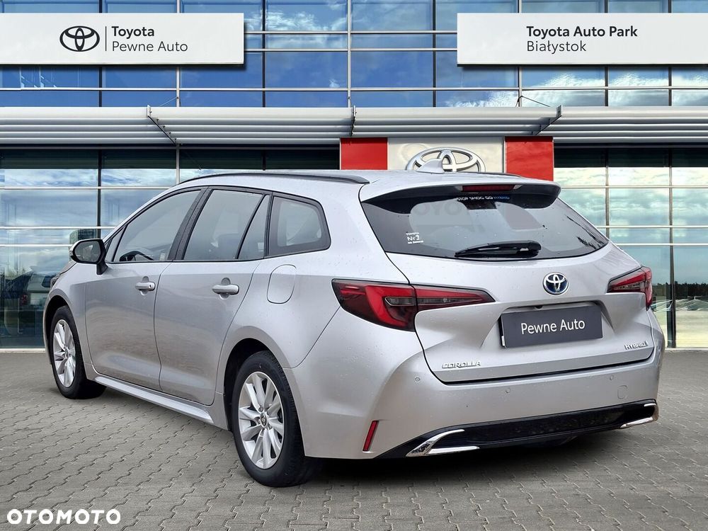 Toyota Corolla 2.0 Hybrid Comfort - 3