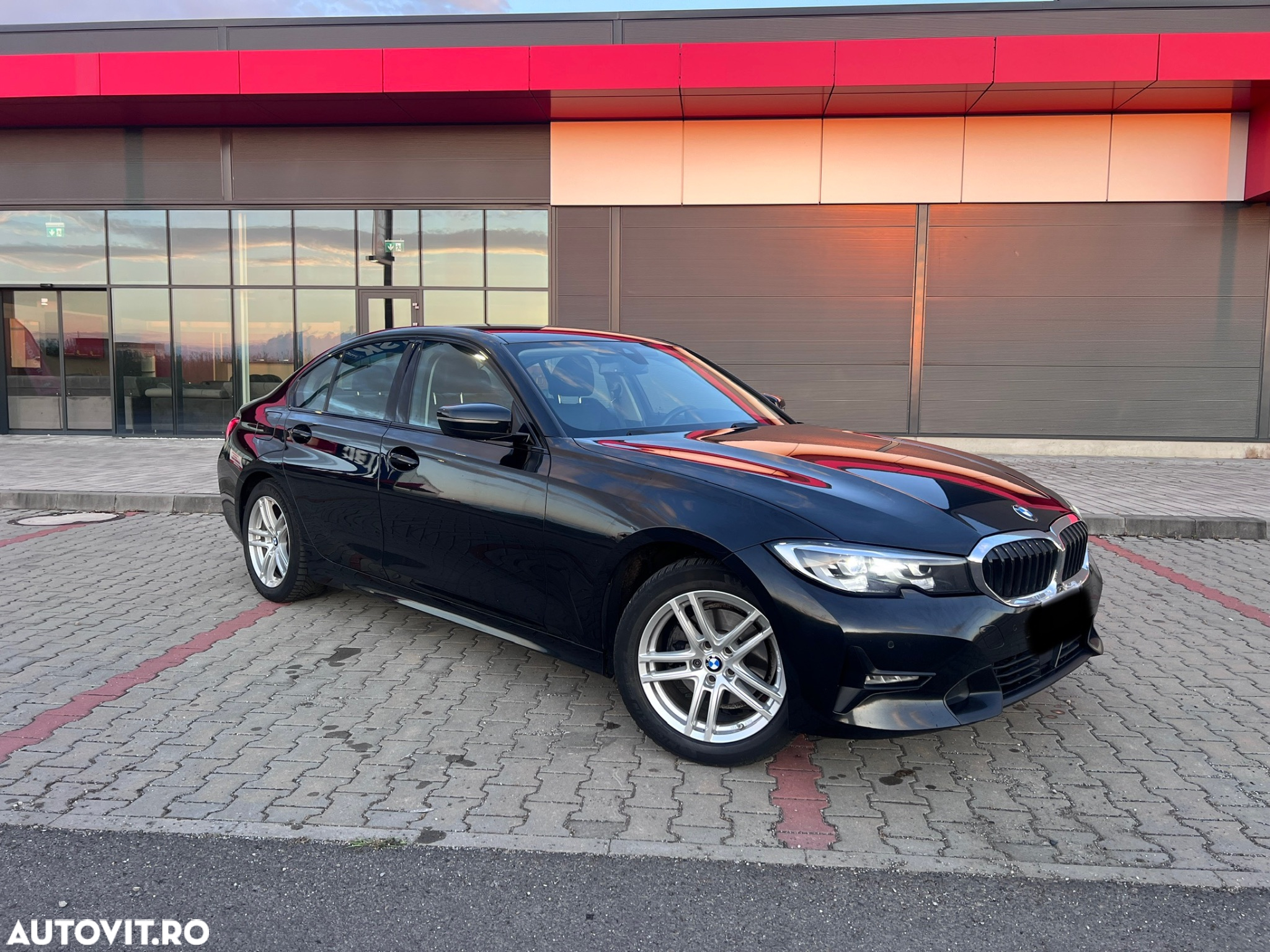 BMW Seria 3 320d Aut. Sport Line - 2