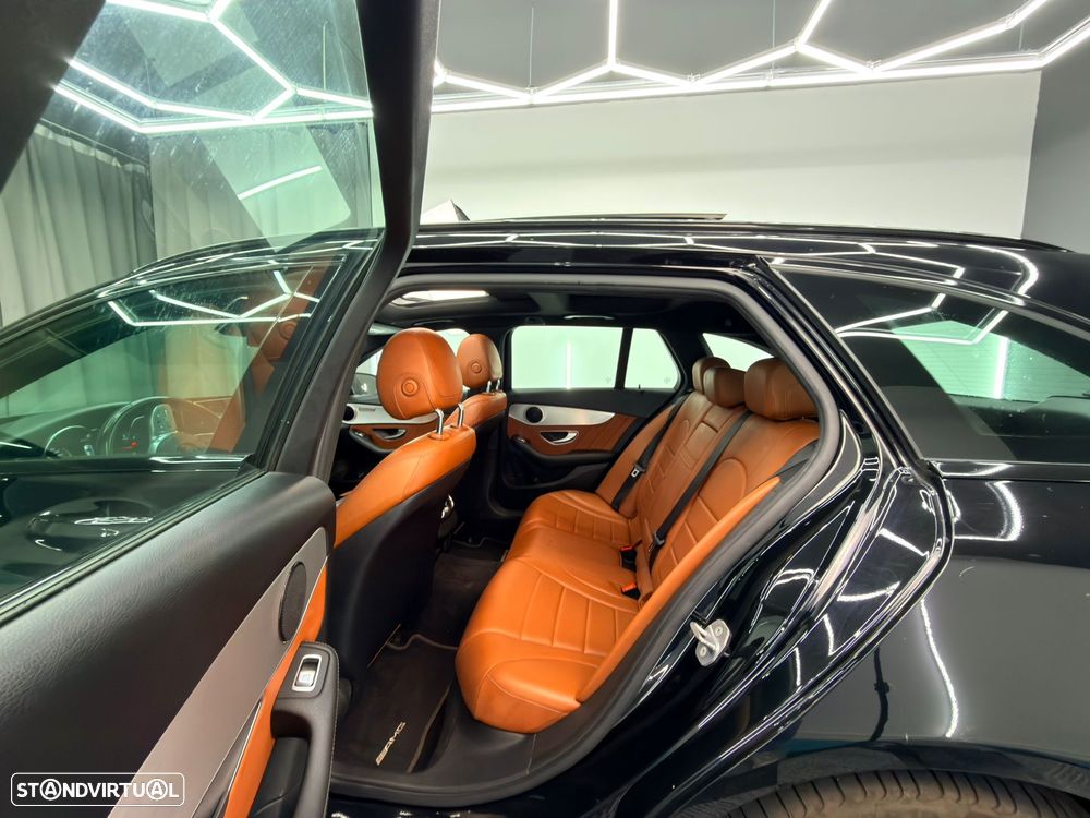 Mercedes-Benz C 300 d Station 9G-TRONIC AMG Line - 9