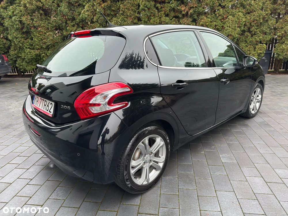 Peugeot 208 1.2 PureTech Allure - 6