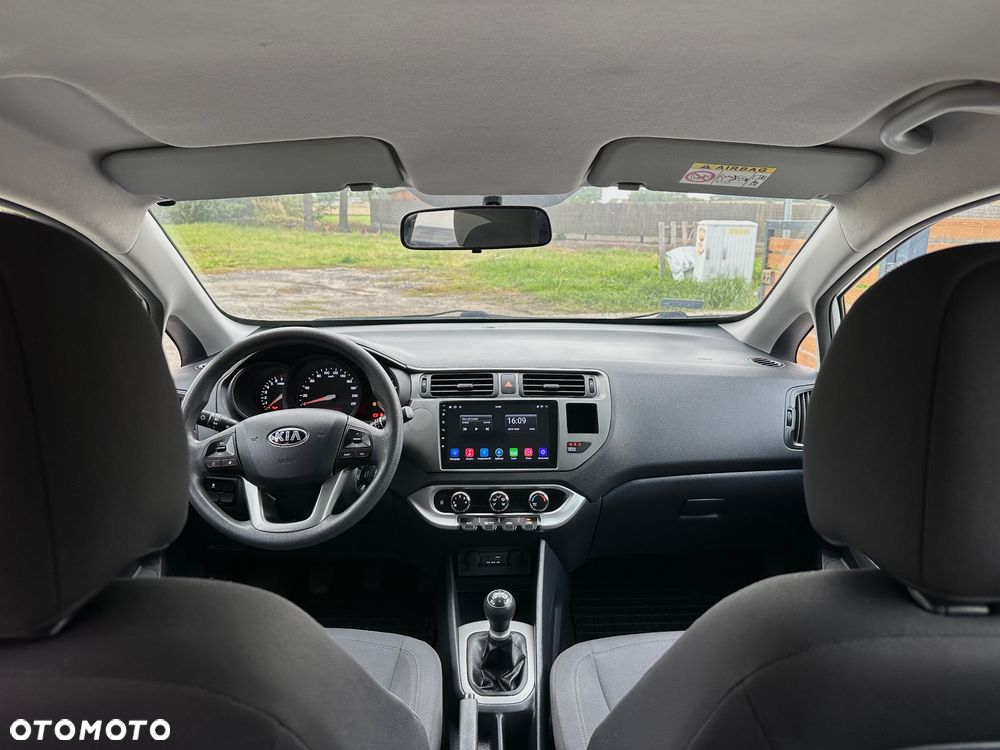Kia Rio 1.2 M - 17