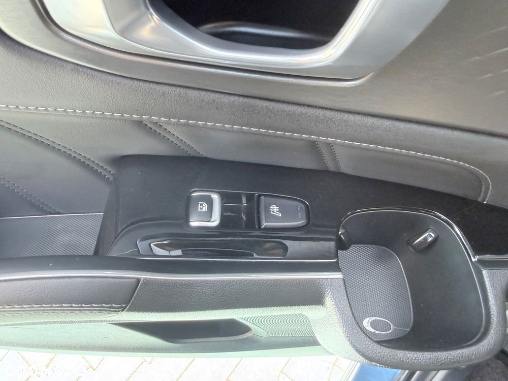 Kia Sorento 1.6 T-GDI HEV Prestige Line - 25