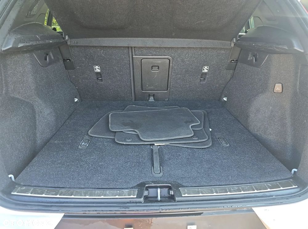 Volvo XC 40 - 17