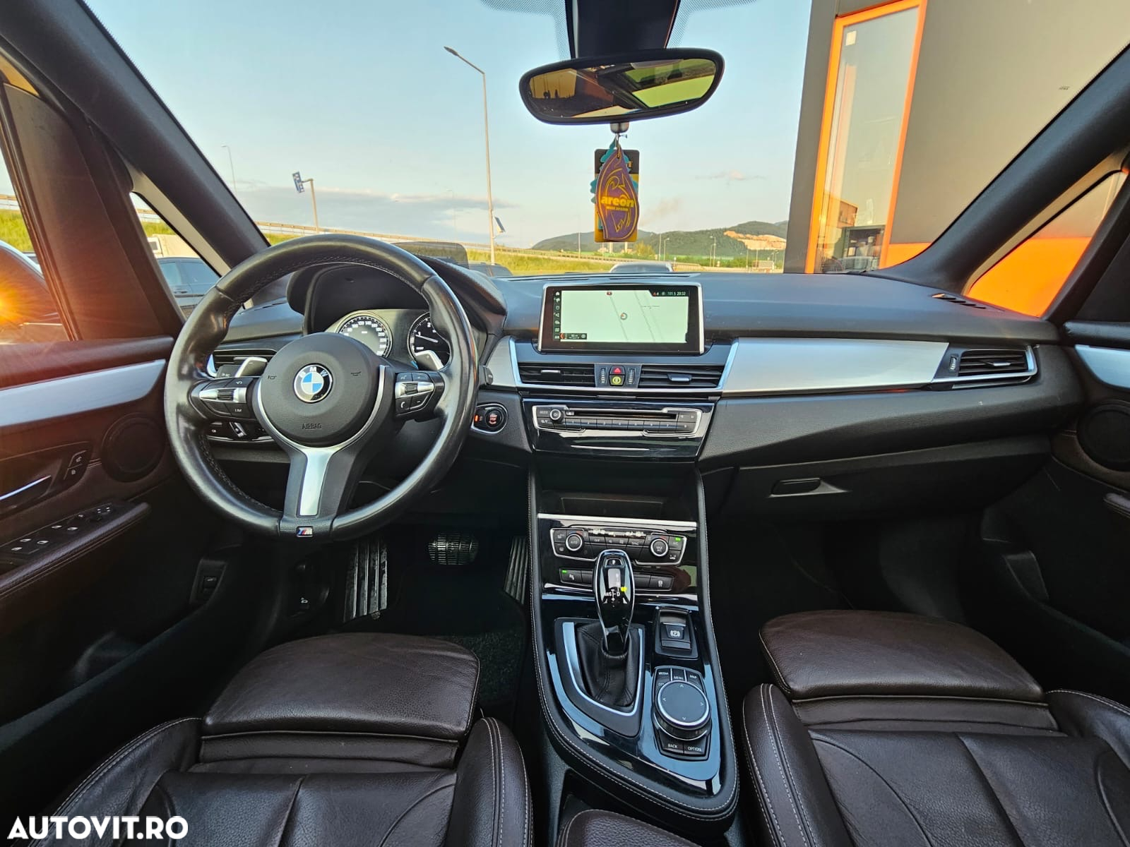 BMW Seria 2 218d xDrive AT - 10