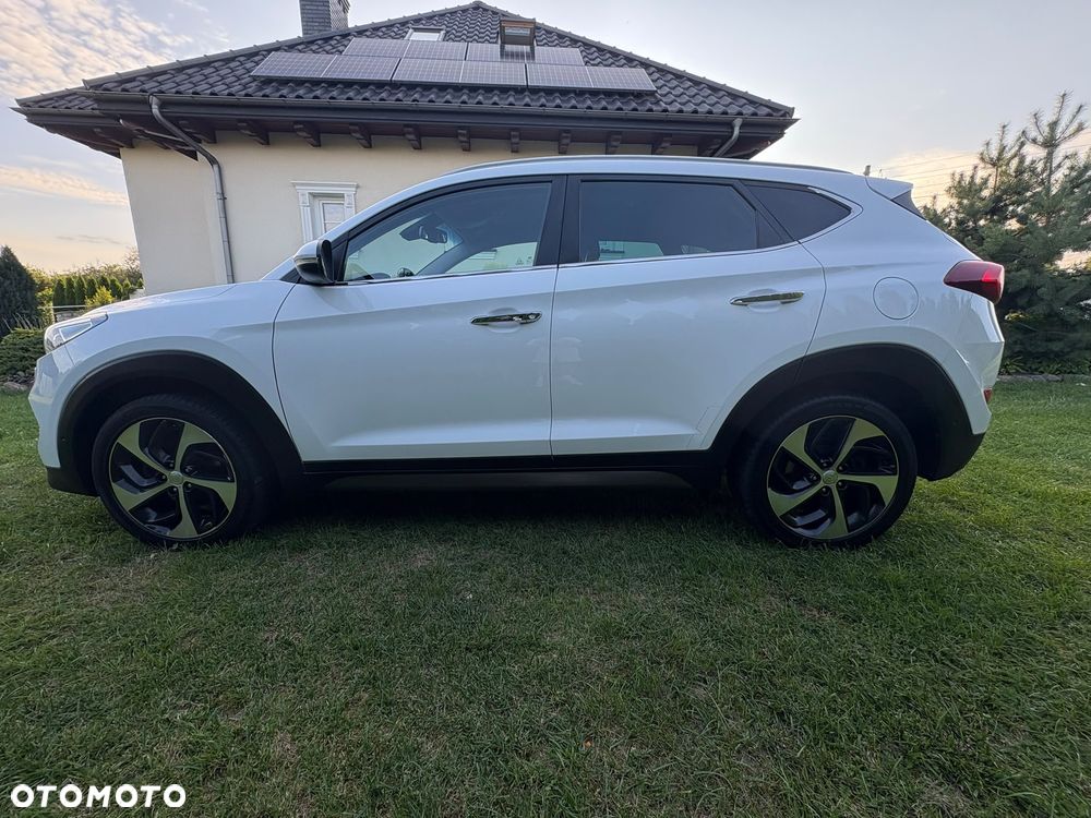 Hyundai Tucson 2.0 CRDI Style 4WD - 2