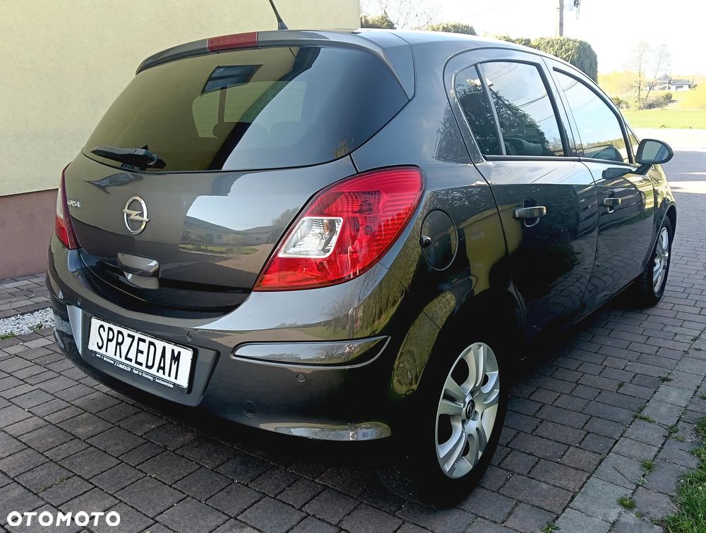 Opel Corsa 1.4 16V Innovation - 7