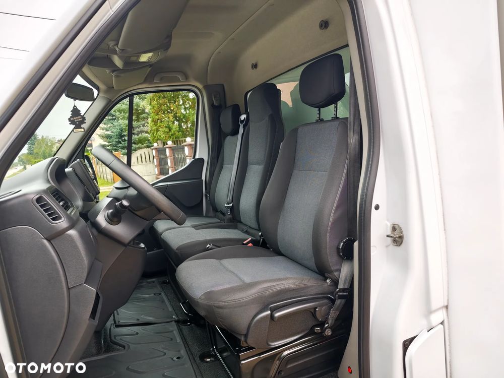 Renault MASTER 2.3DCI 165KM* Kontener 8-EuroPalet dł.420cm, szer.220cm, wys.230cm* POLSKI SALON** 172 TYŚ KM** DMC do 3.5T kat.B** - 18