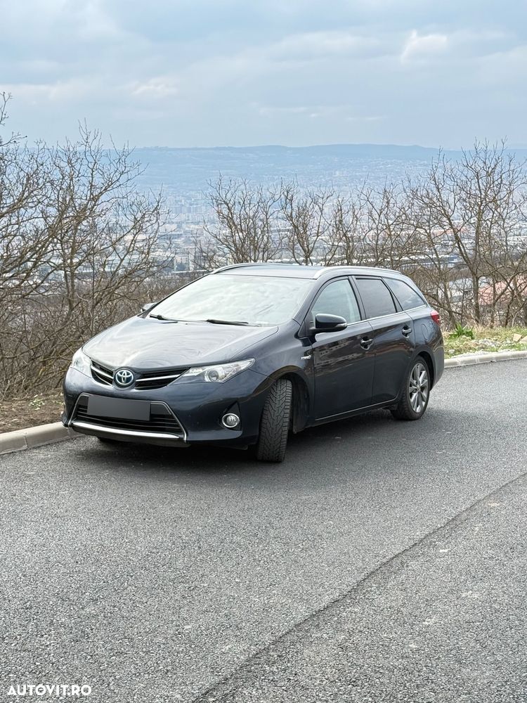 Toyota Auris - 1