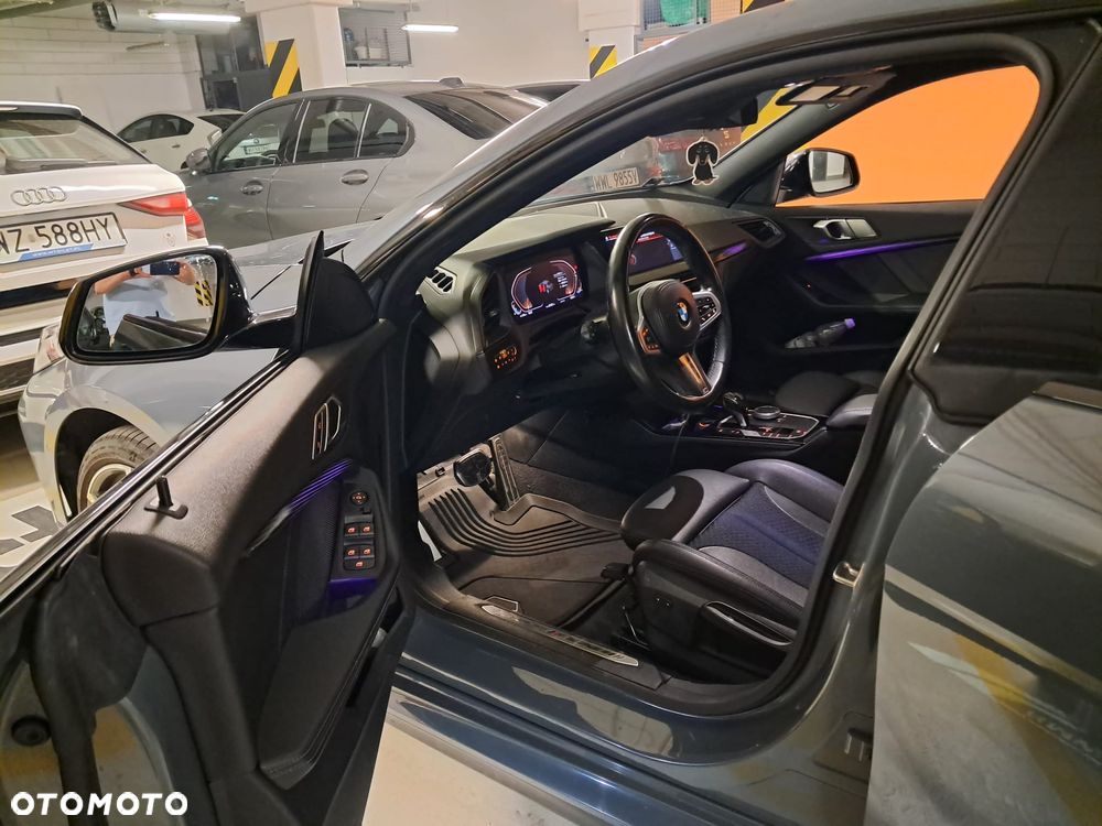 BMW Seria 2 218i M Sport - 5