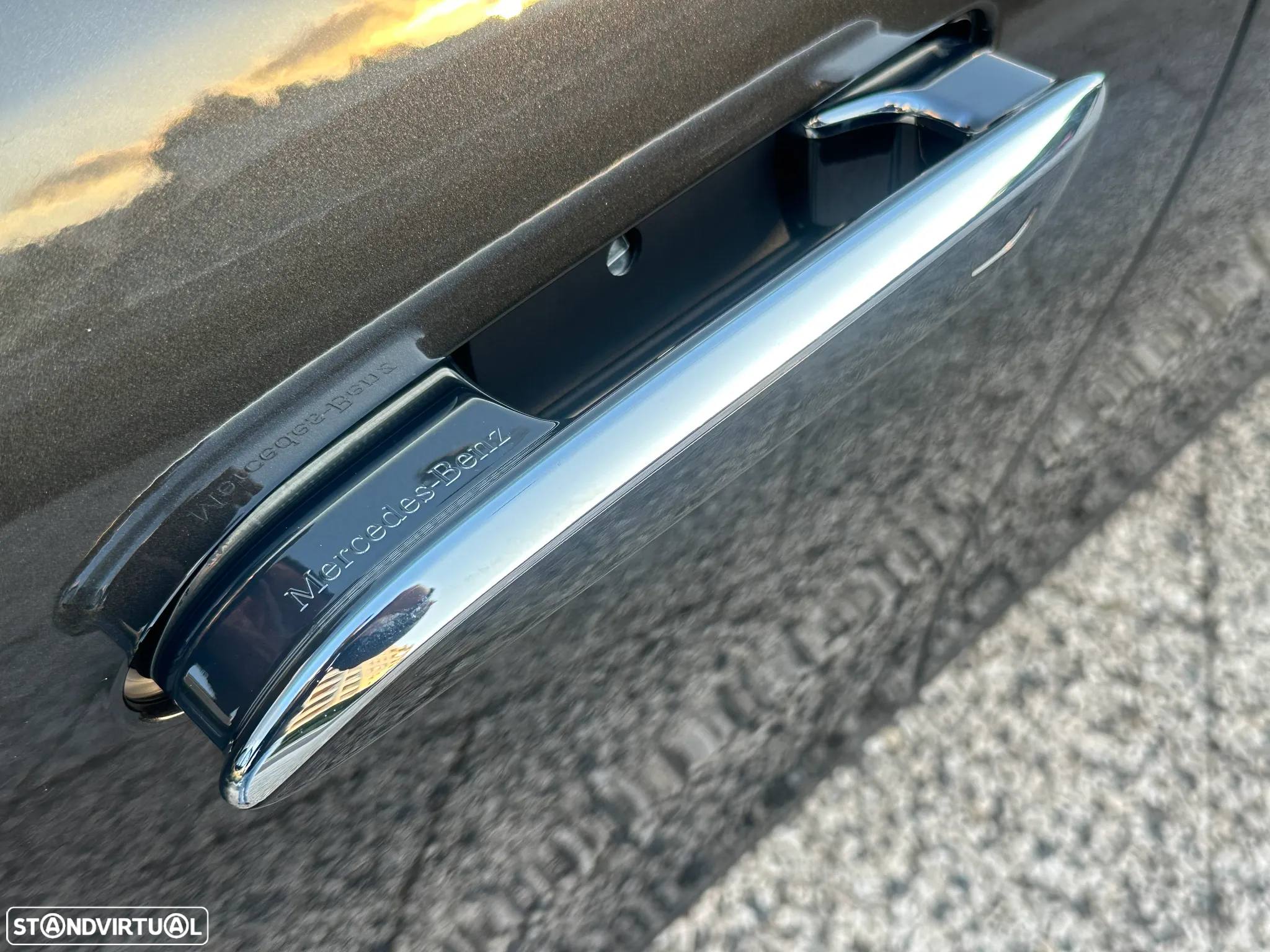 Mercedes-Benz E 300 e Avantgarde - 21