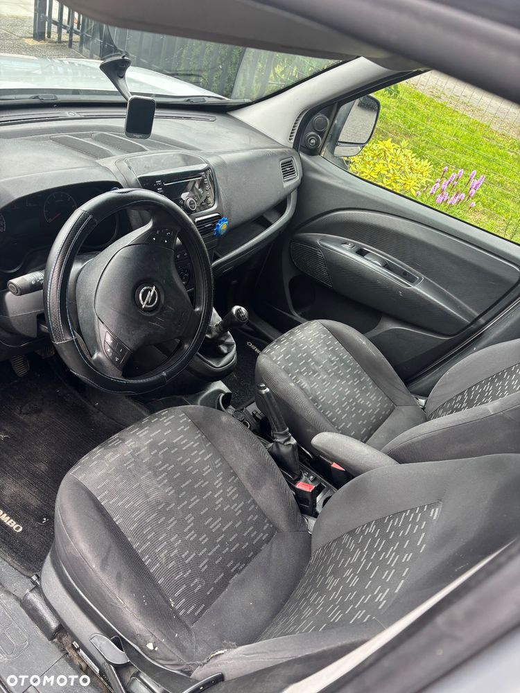 Opel Combo - 9