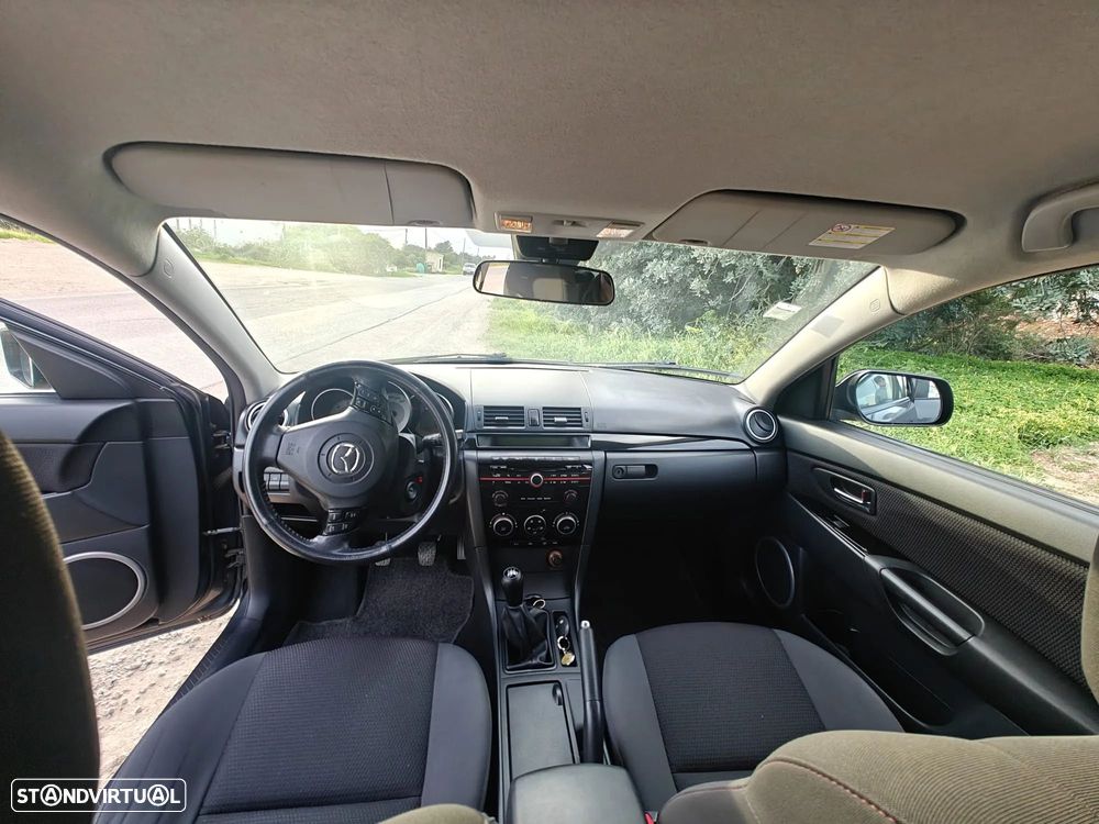 Mazda 3 Hatchback - 3