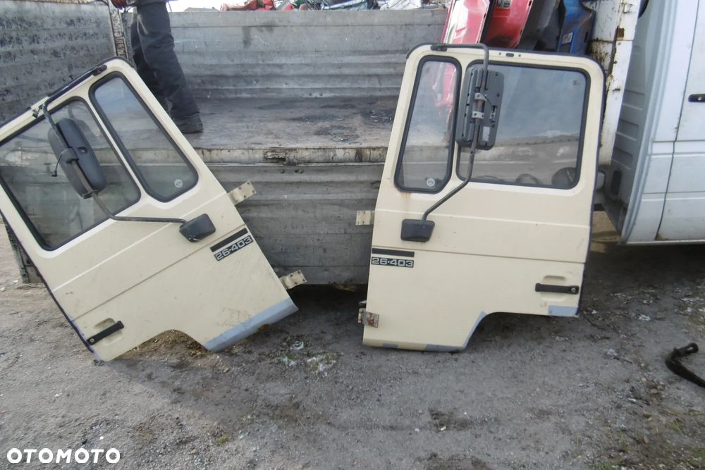 Drzwi prawe lewe Man F2000 F90 - 1