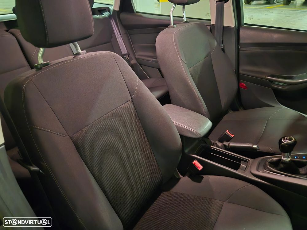 Ford Focus SW 1.5 TDCi Trend+ - 35