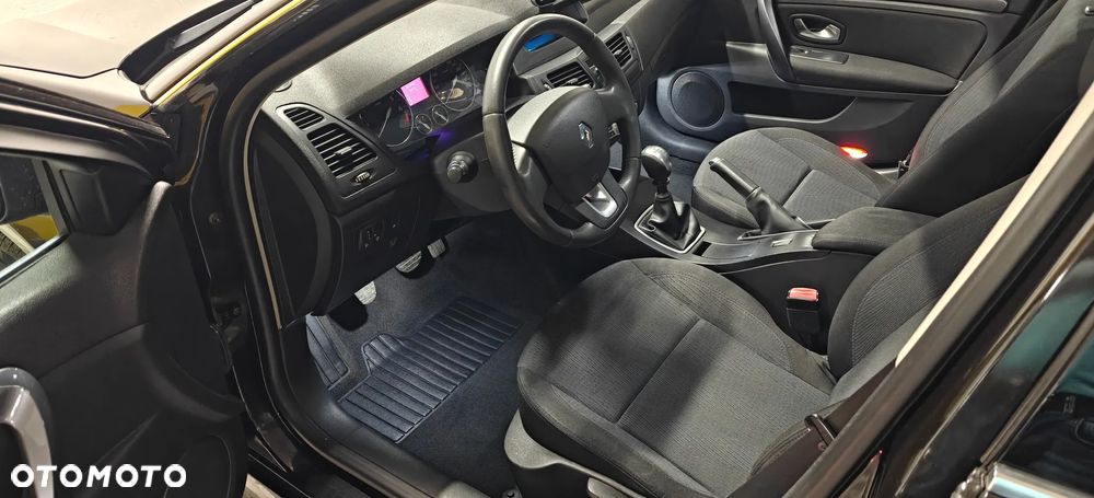 Renault Laguna 2.0 Authentique - 8