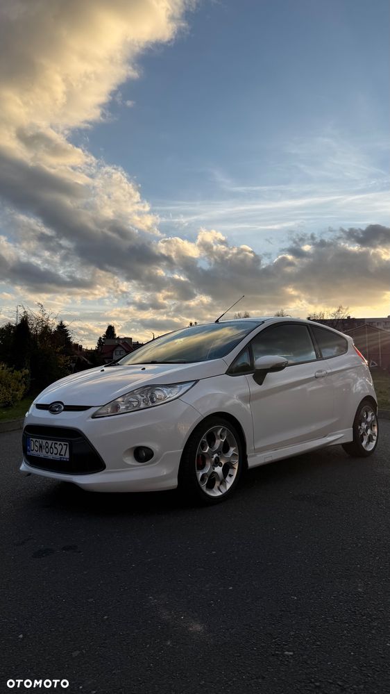 Ford Fiesta 1.6 Ti-VCT Sport - 1