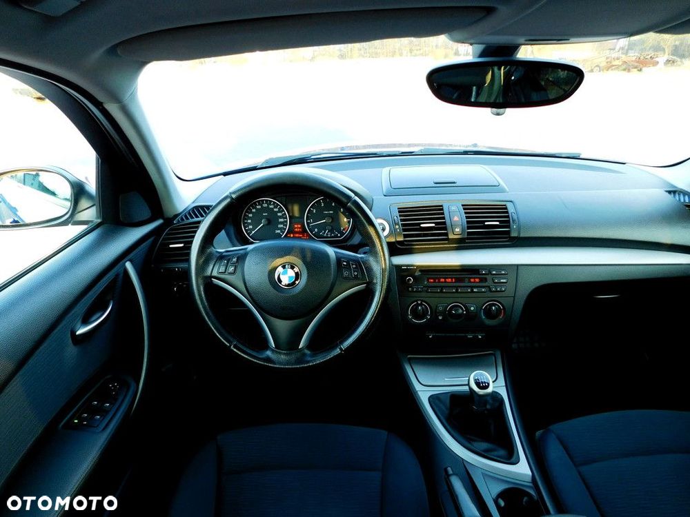 BMW Seria 1 - 27
