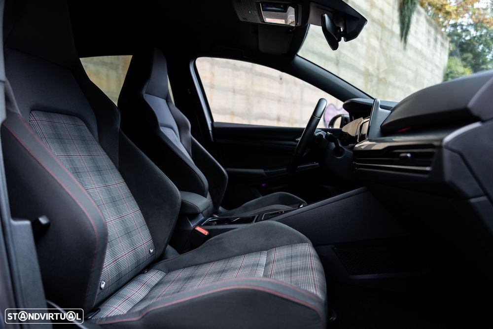VW Golf 2.0 TSI OPF DSG GTI - 26