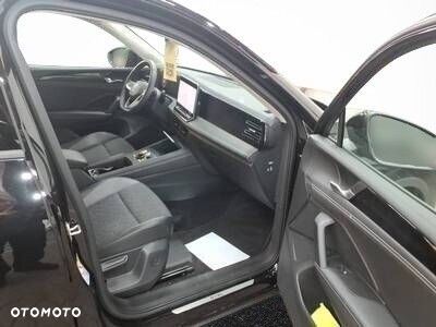Volkswagen Tiguan - 8