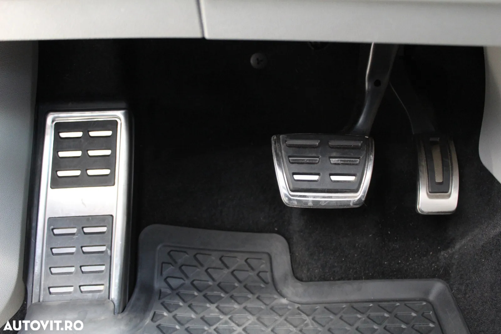 Volkswagen Tiguan 2.0 TDI DPF DSG 4Mot Comfortline - 16