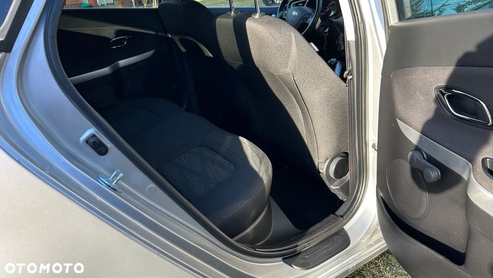 Kia Ceed 1.4 CRDi 90 Vision - 17