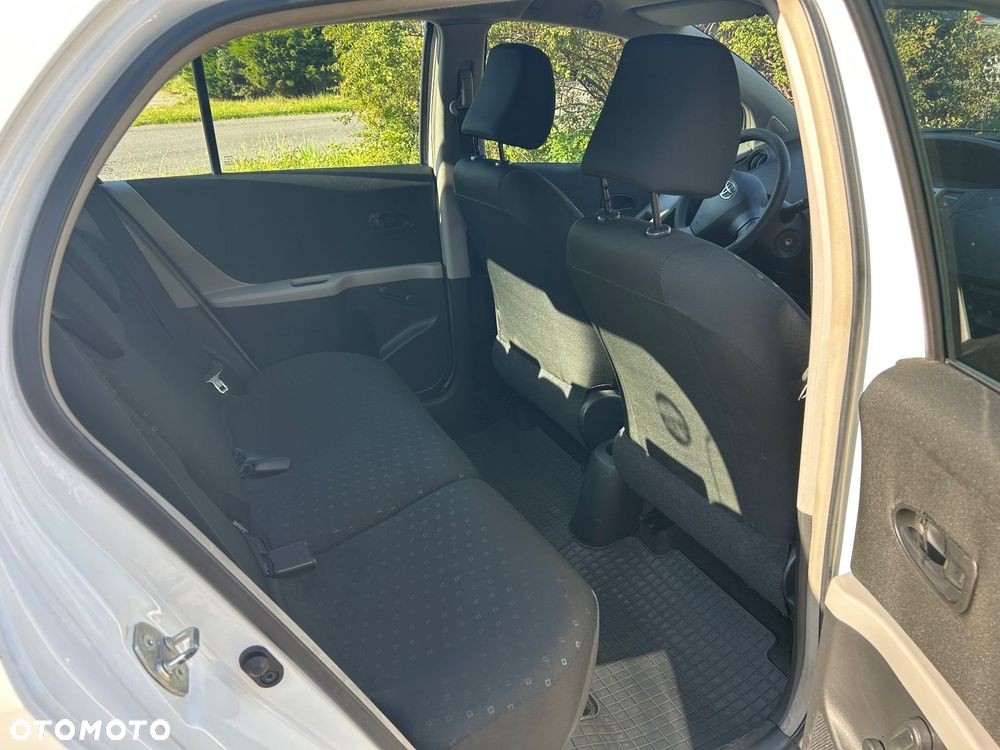 Toyota Yaris 1.0 Luna - 8