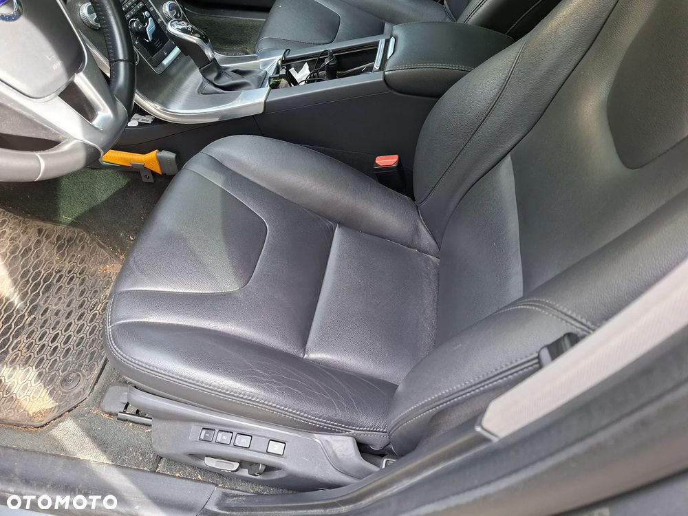 Volvo V60 D2 Geartronic Kinetic - 20
