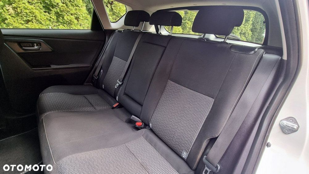 Toyota Auris - 21
