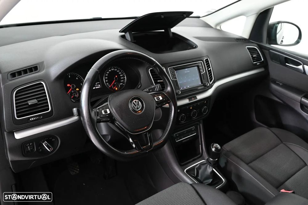 VW Sharan 2.0 TDI Confortline - 17