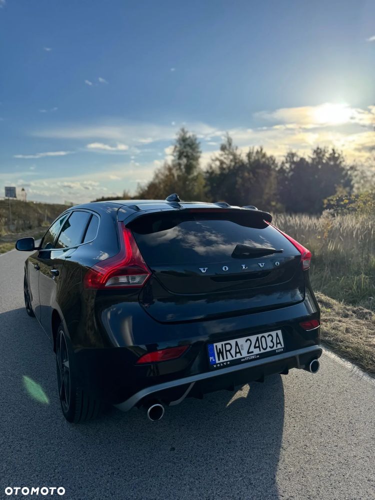 Volvo V40 D4 Drive-E R-Design Kinetic - 11