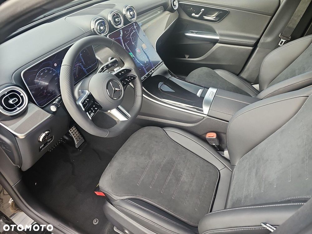 Mercedes-Benz GLC - 12
