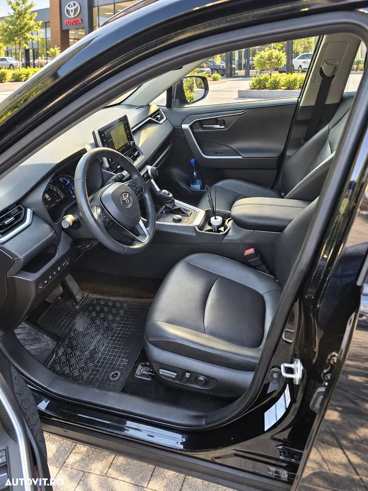 Toyota RAV4 2.5 VVT-iE 4x4 Luxury Plus - 6