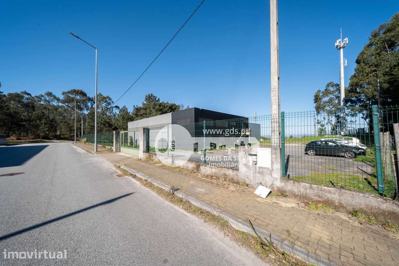 Pavilhão Industrial com lote de 5.850m2 em Espinho - Grande imagem: 3/15