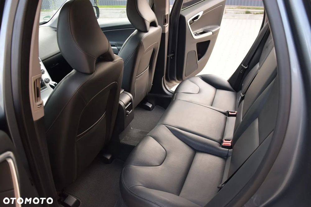 Volvo XC 60 D4 Summum - 18