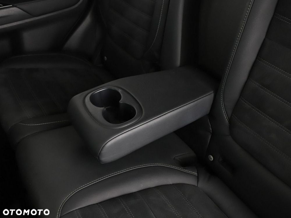Mitsubishi Outlander Intense + - 37